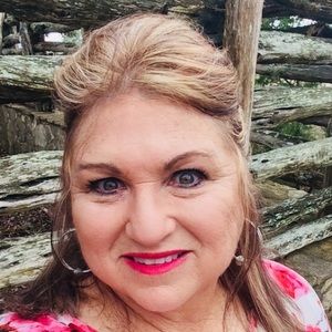 Meet your Posher, Brenda